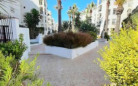 Beachfront Penthouse 3 Double Bedrooms, 2 Bathrooms